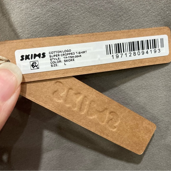 SKIMS COTTON LOGO SUPER CROPPED T-SHIRT SZ LARGE COLOR SMOKE - Picture 7 of 9